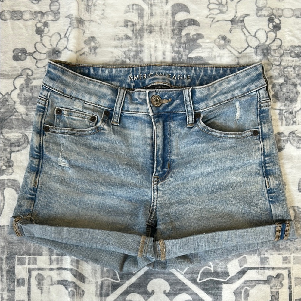 American Eagle Outfitters Blue Jean Shorts with Rolled Hems Size 4